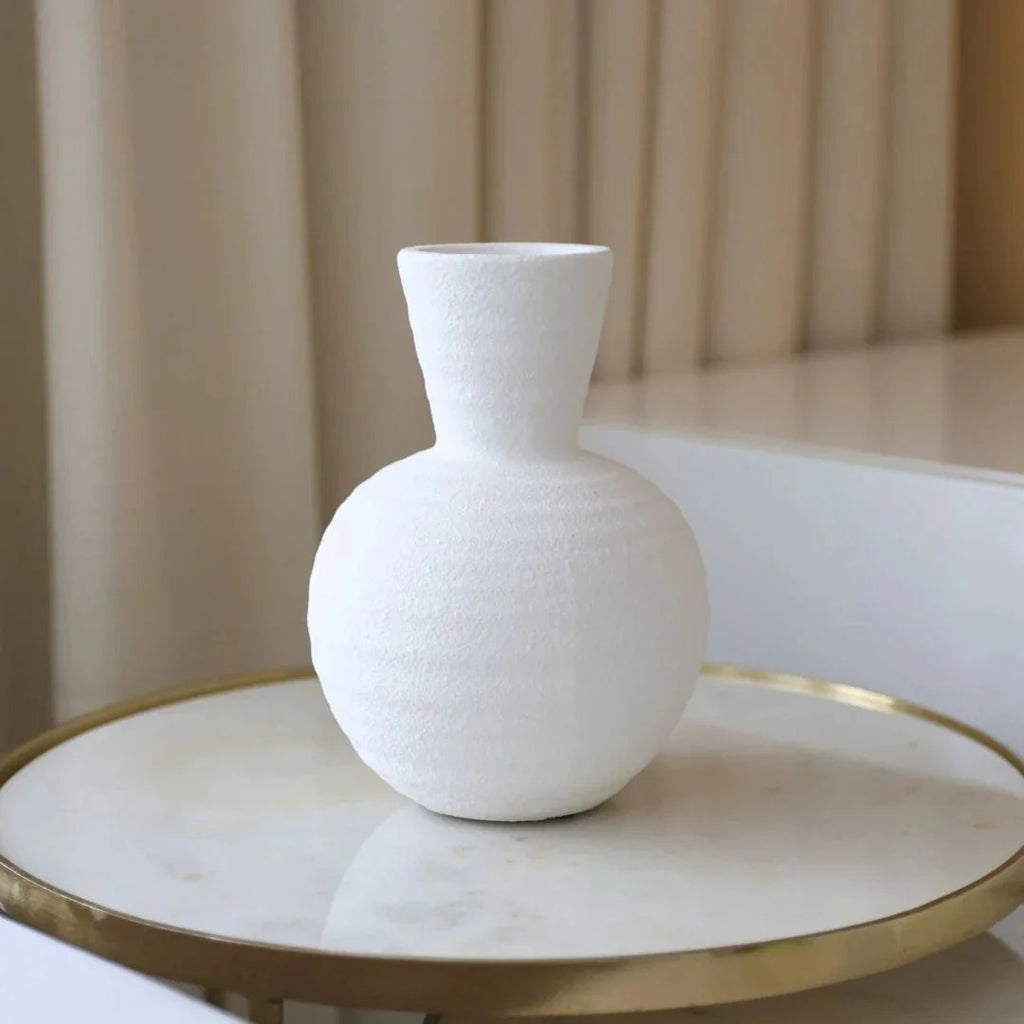 Terrakottavase in Form eines Dünenkürbisses – Organische, skulpturale Tondekoration